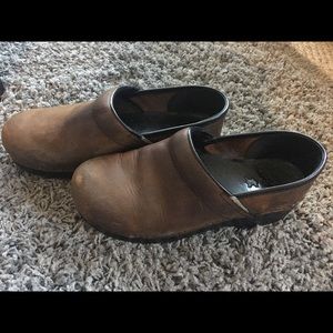Dansko Women’s Shoe Size 39